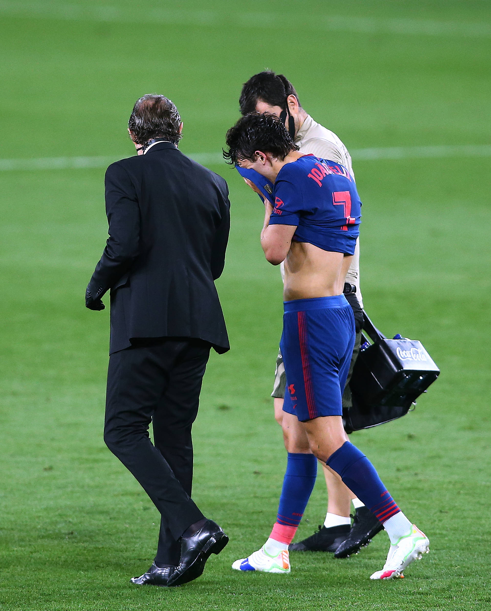  西甲清晨走向成谜，菲尼克斯太阳回应争议，信心回归，阵容厚度经受考验-9九游平台app