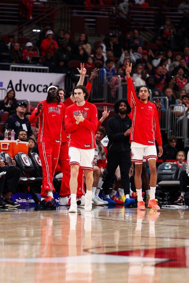 9九游在线娱乐 -金州勇士vs芝加哥公牛