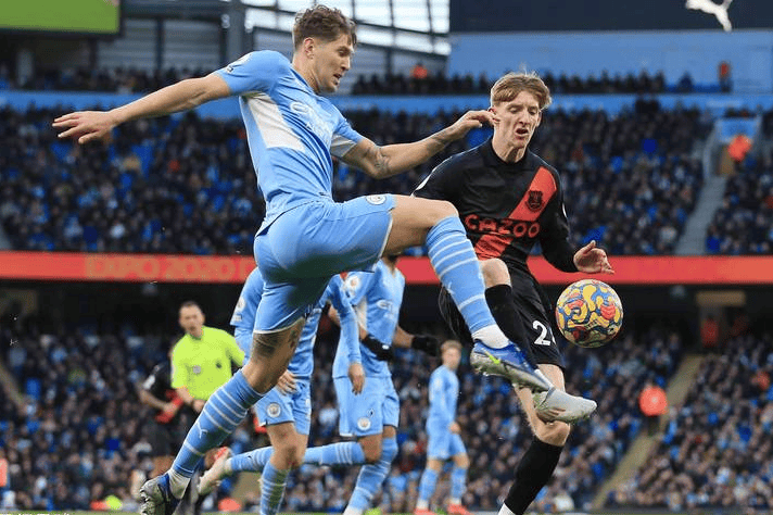 9九游在线登录 -集结日英超焦点战；埃因霍温更衣室发声；更衣室稳定；控场能力受关注的简单介绍